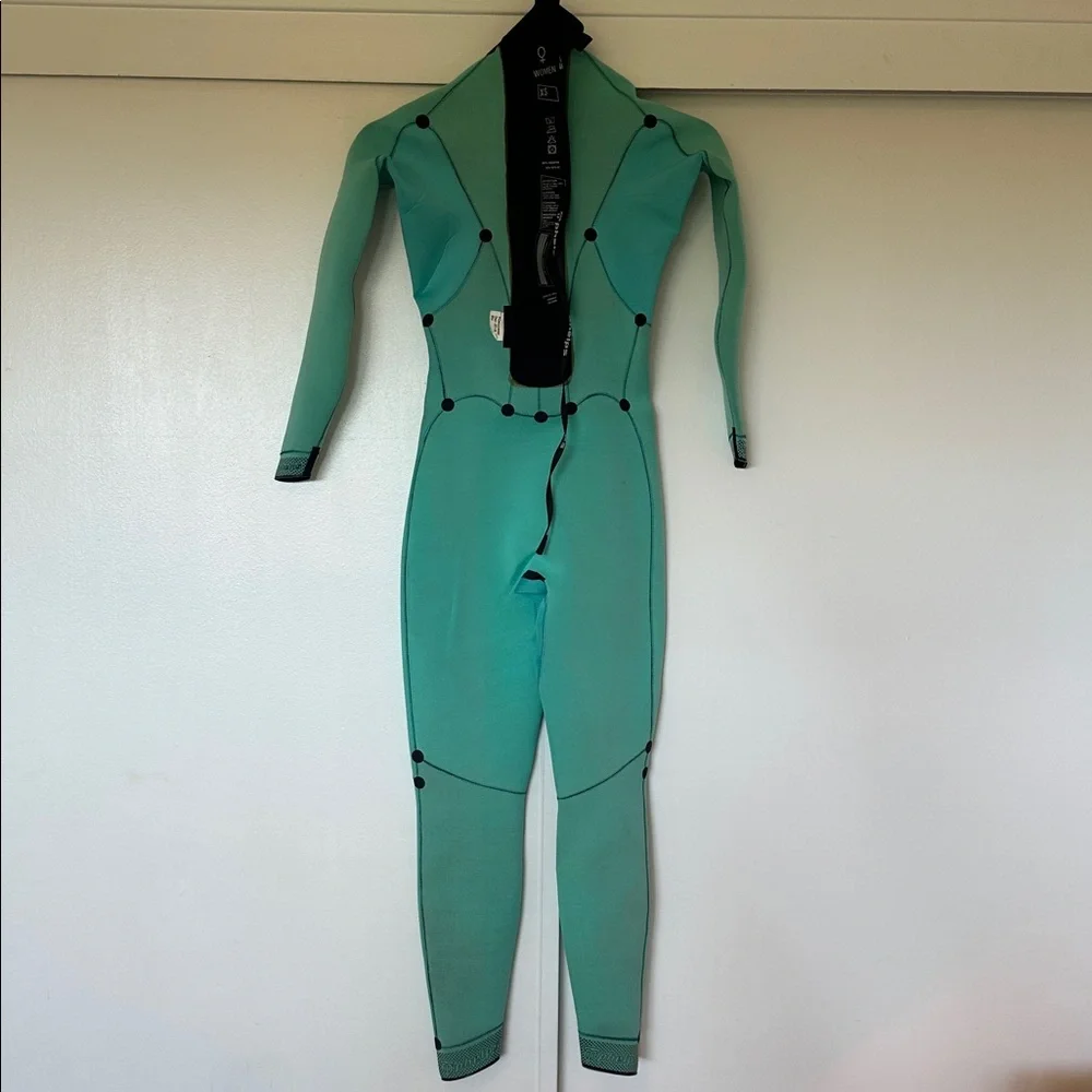 Michael Phelps Aquasphere 2.0 Women’s XS Wetsuit - Picture 5 of 9